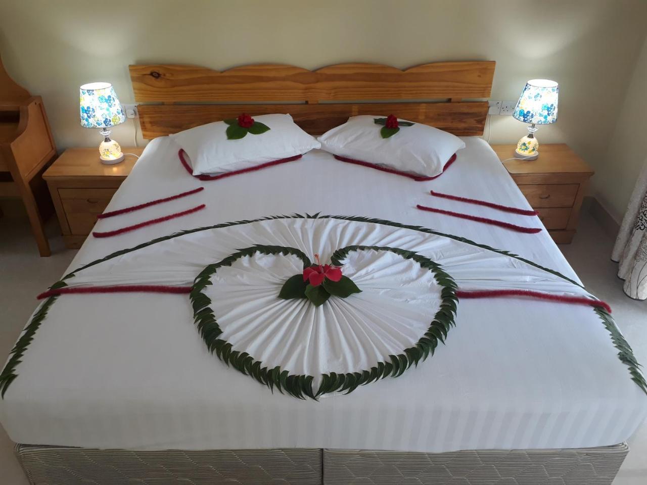 Sunrise Inn Thoddoo Ngoại thất bức ảnh