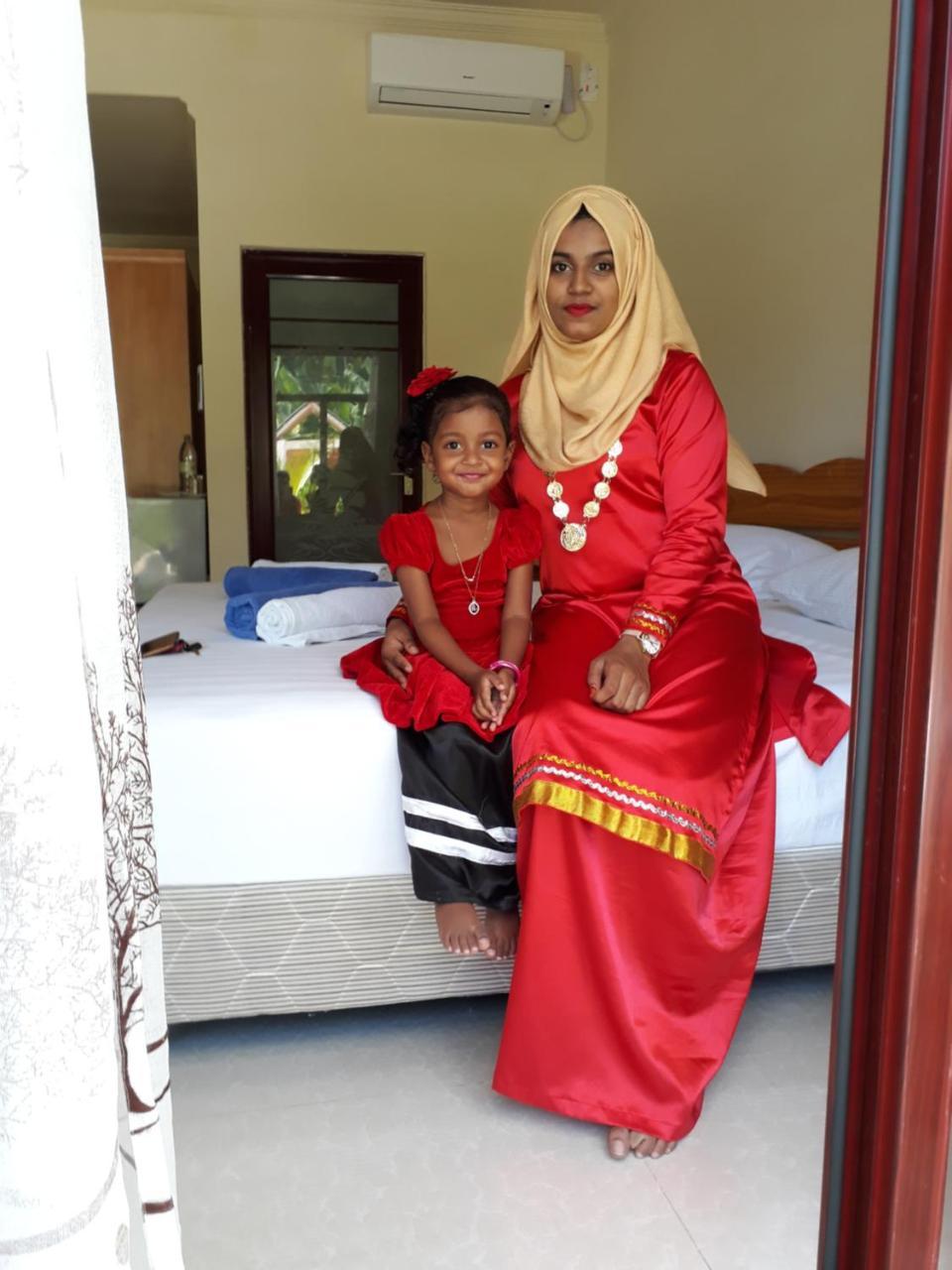 Sunrise Inn Thoddoo Ngoại thất bức ảnh