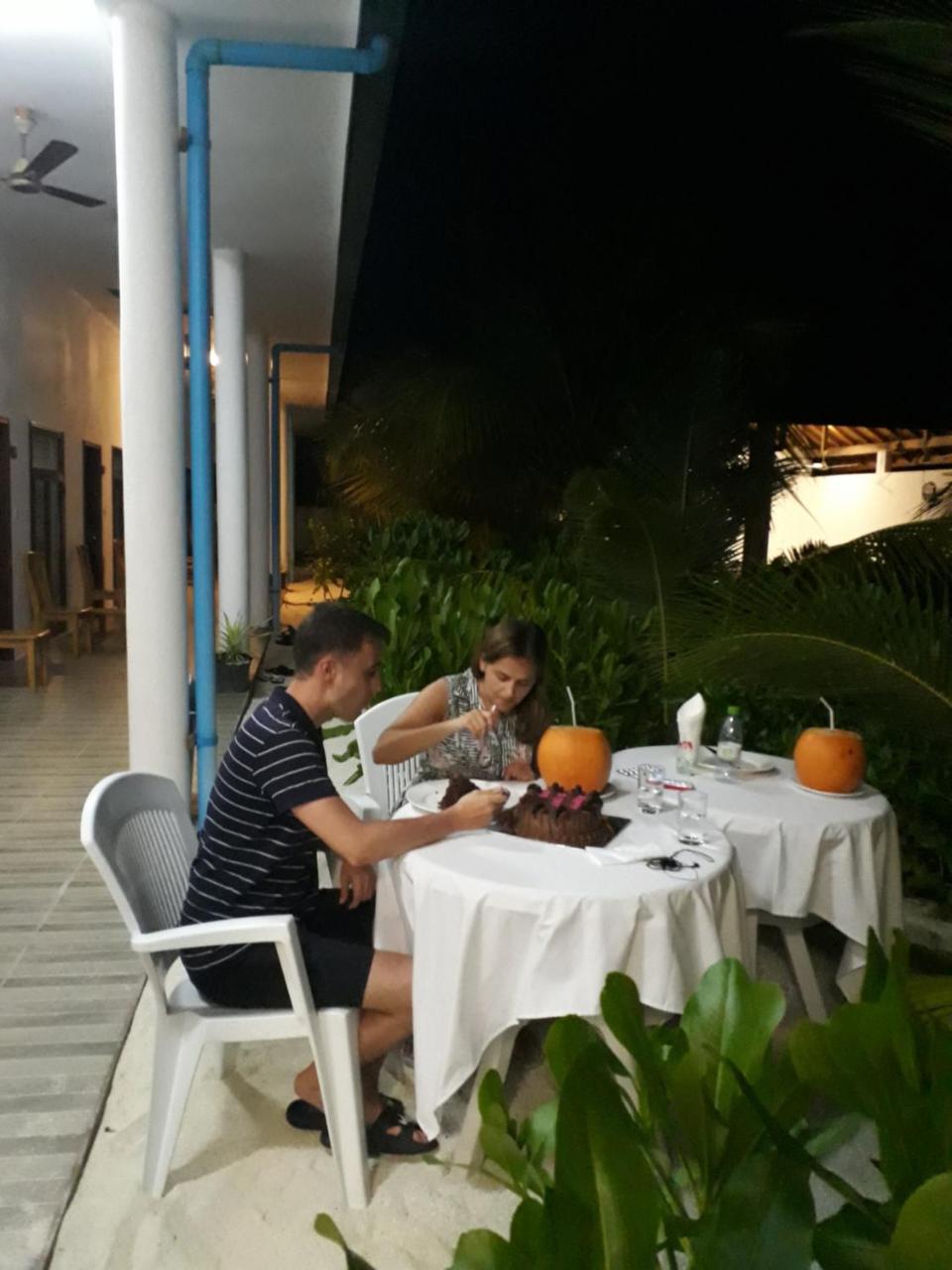 Sunrise Inn Thoddoo Ngoại thất bức ảnh